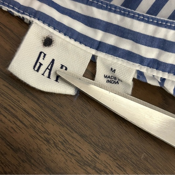 ❤️Gap Blue Striped Women's Top M - Picture 5 of 10